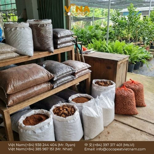Khám phá 15 loại giá thể trồng cây tốt nhất hiện nay, từ xơ dừa, trấu hun, perlite đến đất nung, kèm cách chọn và phối trộn hiệu quả.