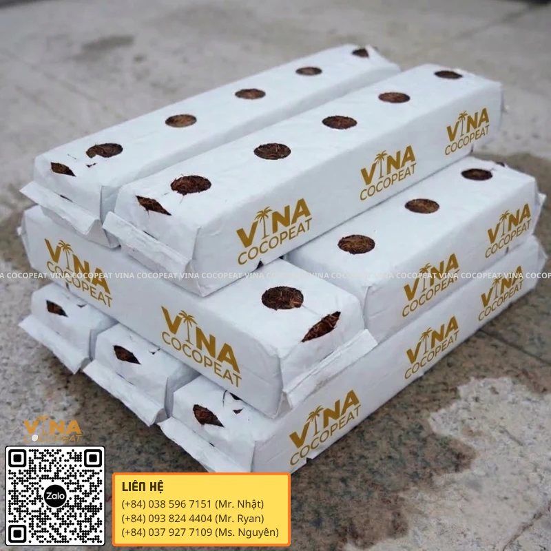 Thanh giá thể xơ dừa ép thẻ grow bag trước khi làm nở và trồng ớt chuông